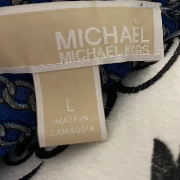 Micheal Kors Printed Ruffle Dress. - Picture 9 of 9